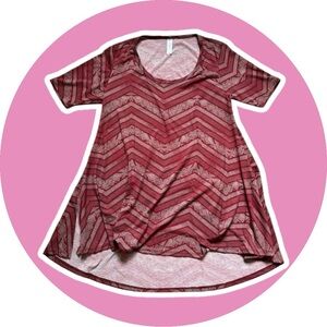 LuLaRoe // Red Chevron // Short Sleeve Top